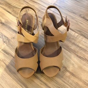 Bamboo summer wedge size 7.5